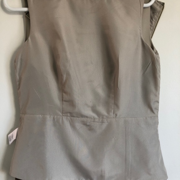 Banana Republic ‘NWOT’ women’s sleeveless peplum top, Size US 4 - Picture 14 of 14